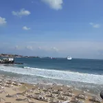 아파트 Complex Mirage Of
