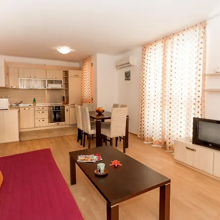 Apartament Complex Mirage Of *