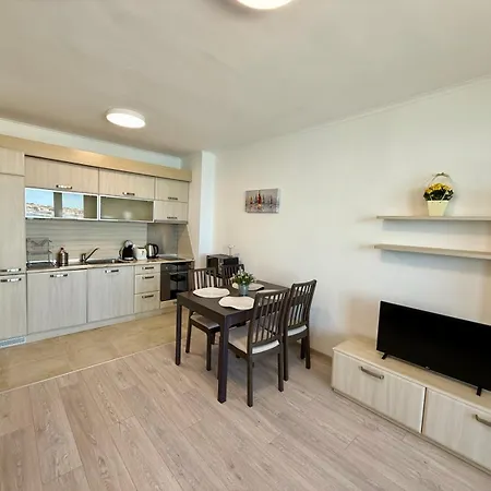 Apartament Complex Mirage Of
