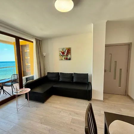 Apartament Complex Mirage Of
