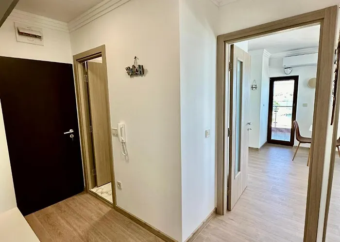 Lägenhet Complex Mirage Of