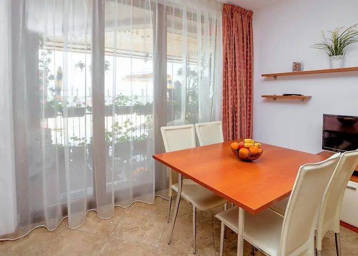 Complex Mirage Of Lägenhet